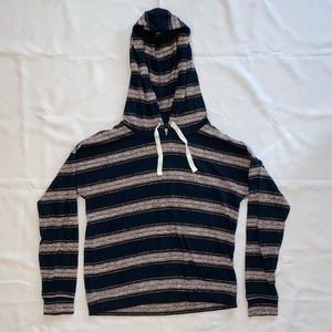 Long sleeve hoddie